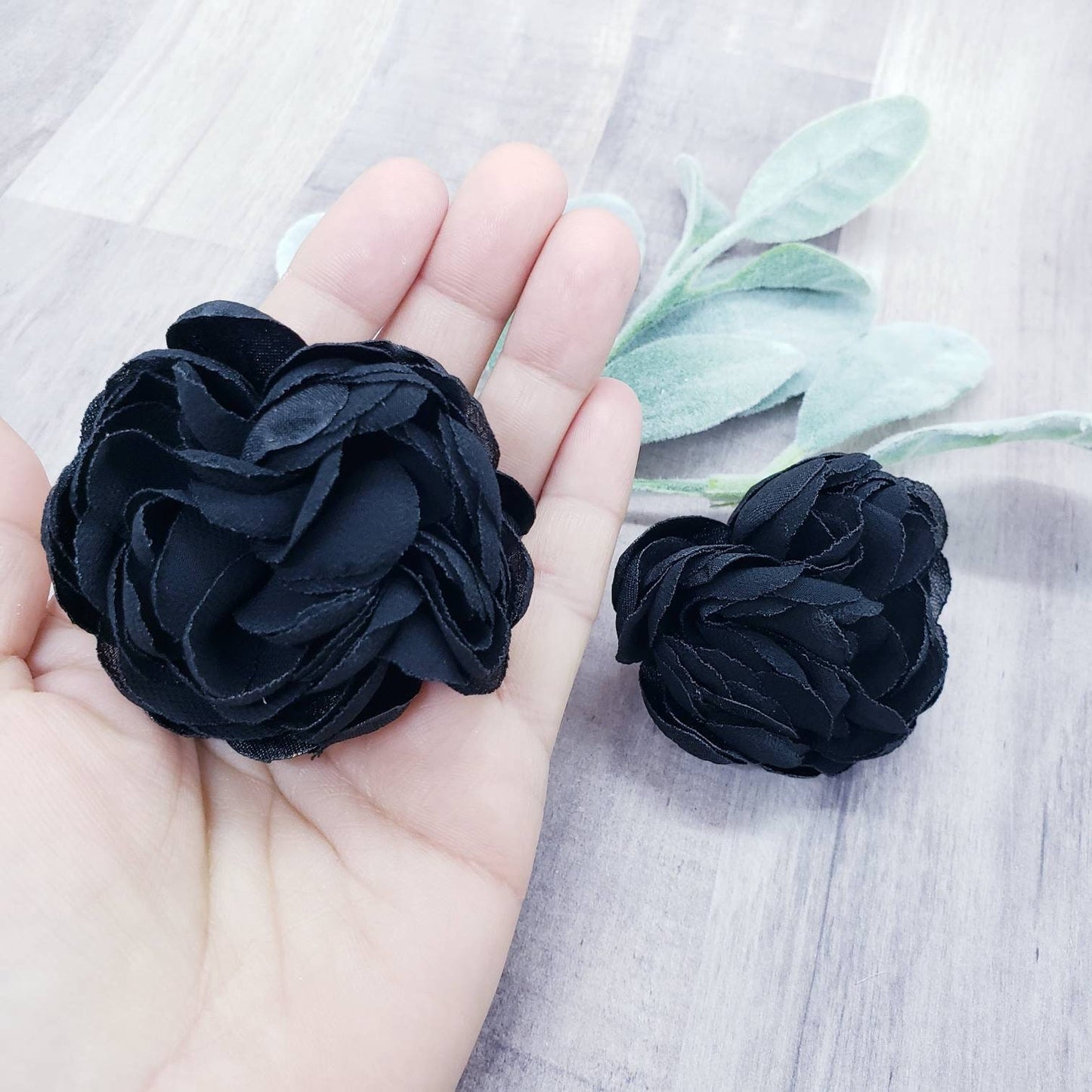 Elegant Black Flower  Earrings, Beautiful and delicate gift.